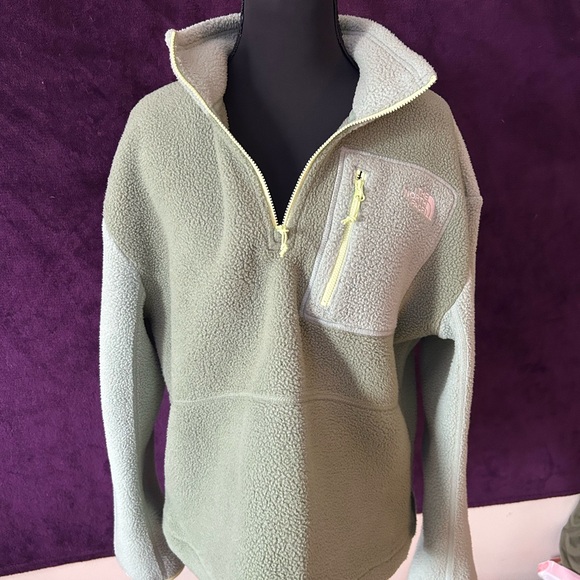 The North Face Sage Green Fleece Jacket - Picture 2 of 4